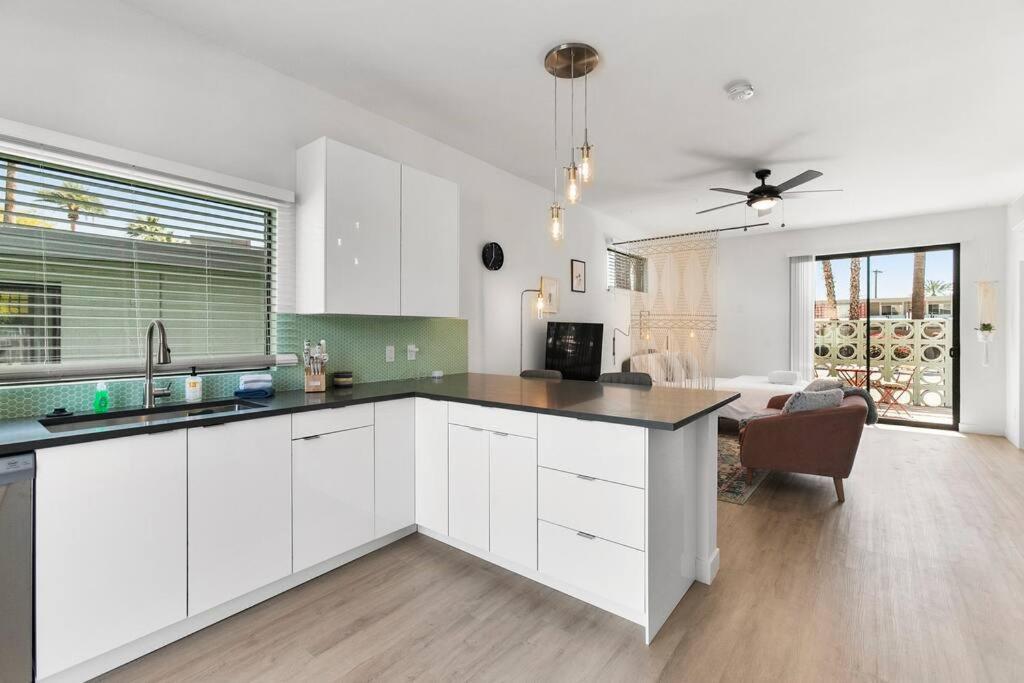 Large Studio Rooftop & Poolside - Walk To Old Town Scottsdale Exterior foto